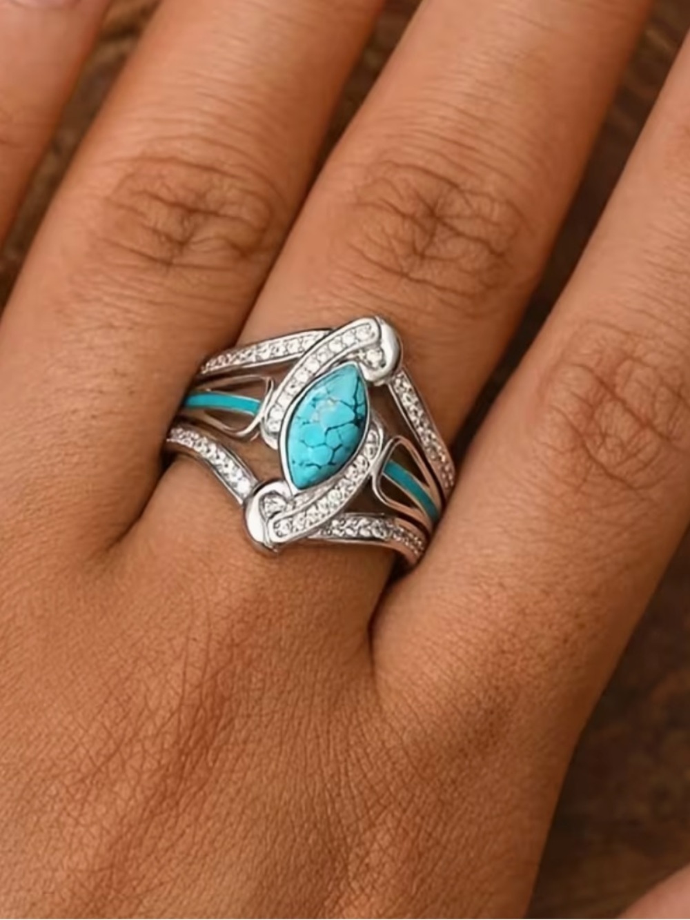 Bohemian Style Inlaid Synthetic Turquoise Ring.